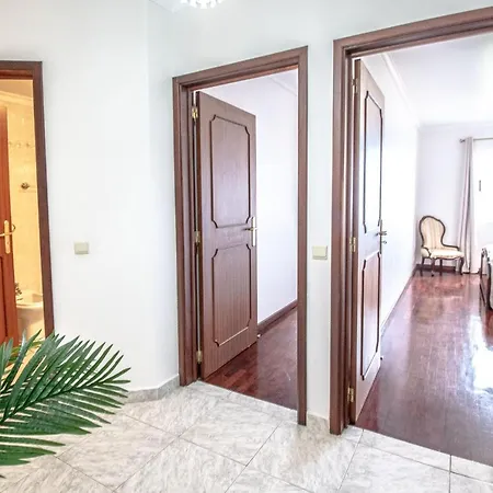 Sea And Sunset View In Appartement Funchal (Madeira)