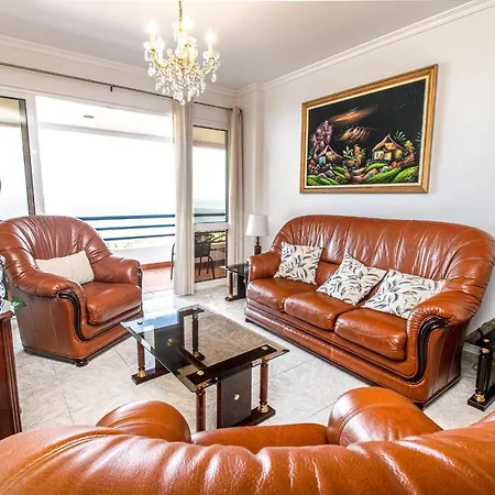 Sea And Sunset View In Apartman